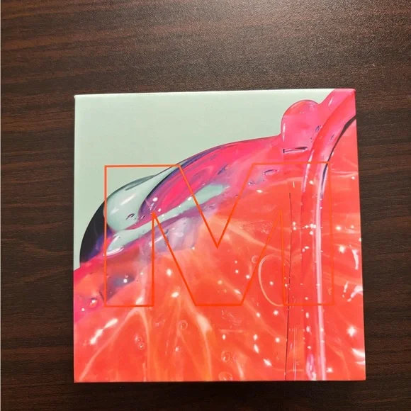 NIB Morphe Pulp Fantasy Eyeshadow Palette - Picture 9 of 9